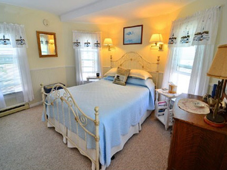 Chincoteague B&B: Miss Molly's Inn Bed And Breakfast, Virginia